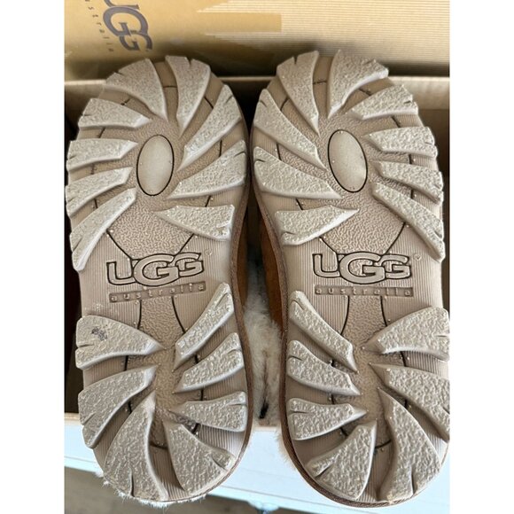 UGG Coquette Mules Size 6, Chestnut Slipper 2125, Excellent Condition - Picture 8 of 10